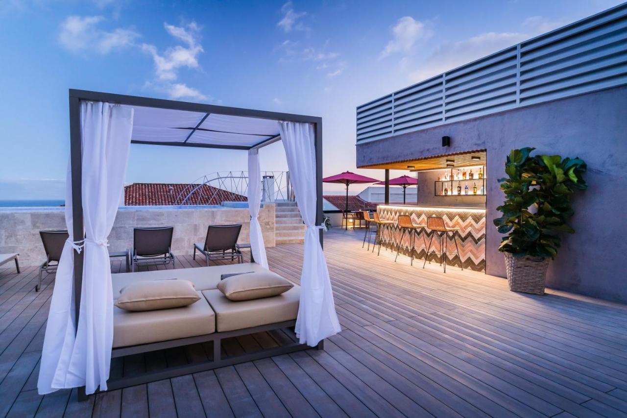 Отель Barcelo Funchal Oldtown Экстерьер фото Sky Bar