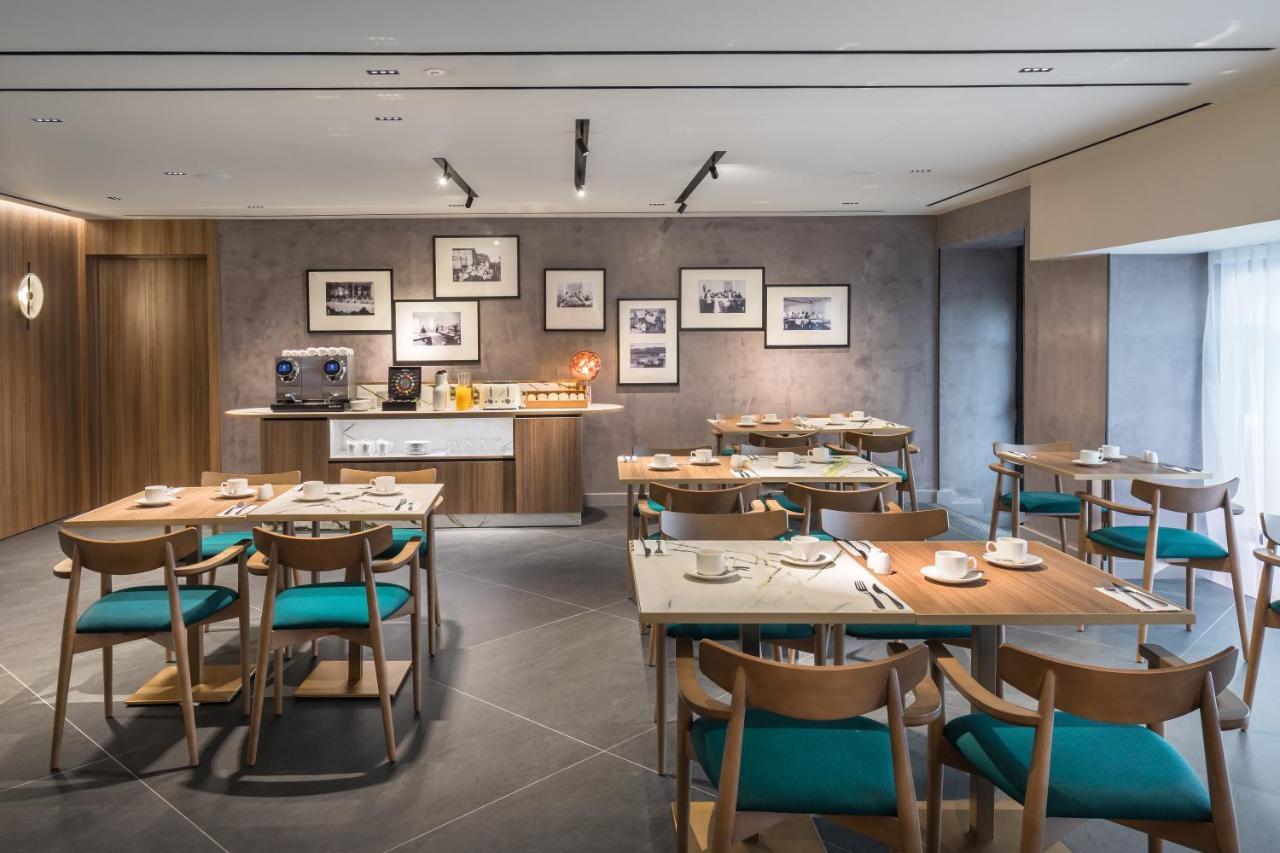 Отель Barcelo Funchal Oldtown Экстерьер фото The interior of the restaurant